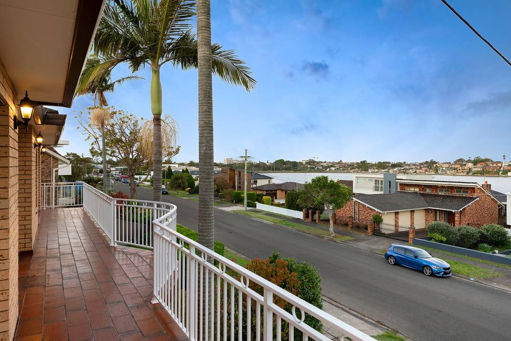 35 Carlton Crescent, Kogarah Bay, NSW 2217