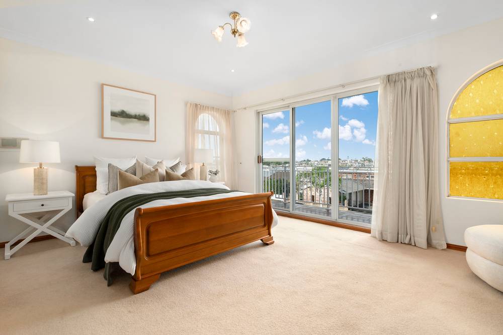 35 Carlton Crescent, Kogarah Bay, NSW 2217