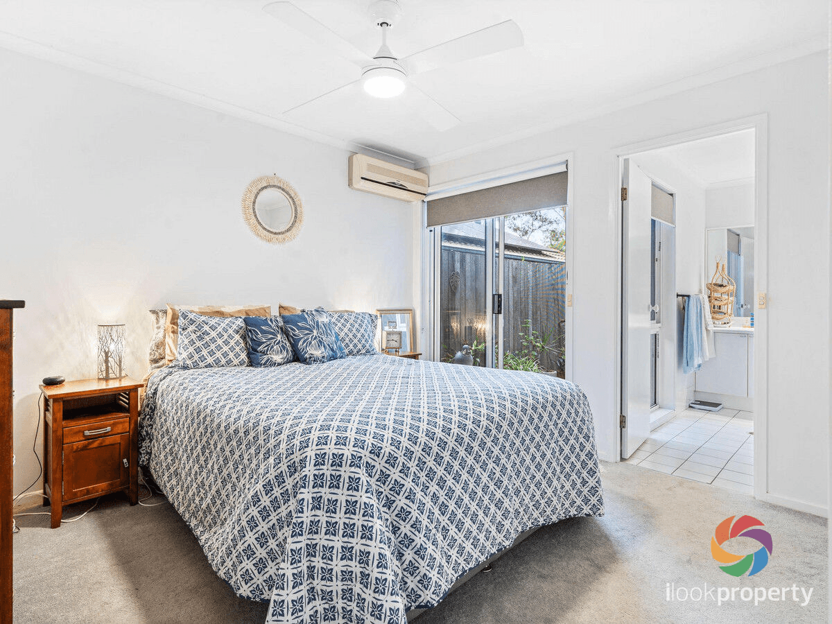 5 Teasel Crescent, Forest Lake, QLD 4078