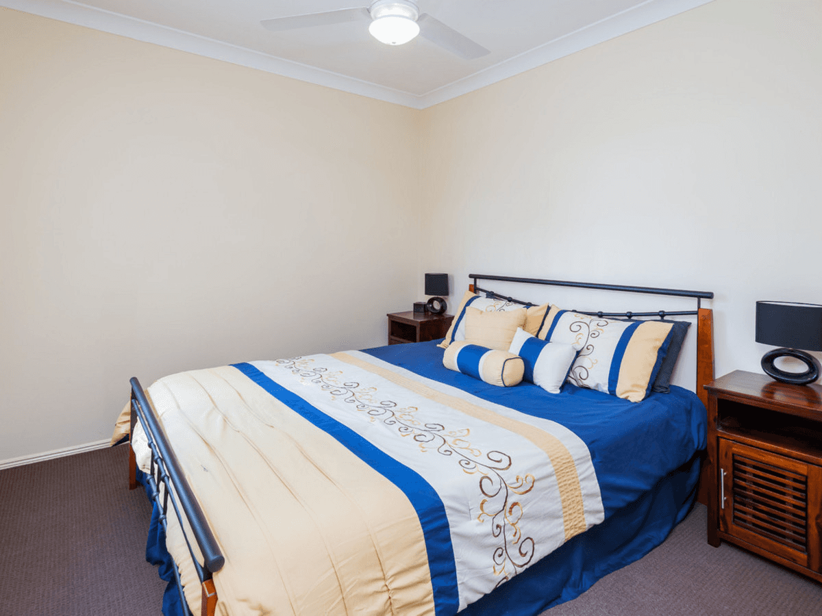 5 Pinehill Drive, Oxenford, QLD 4210