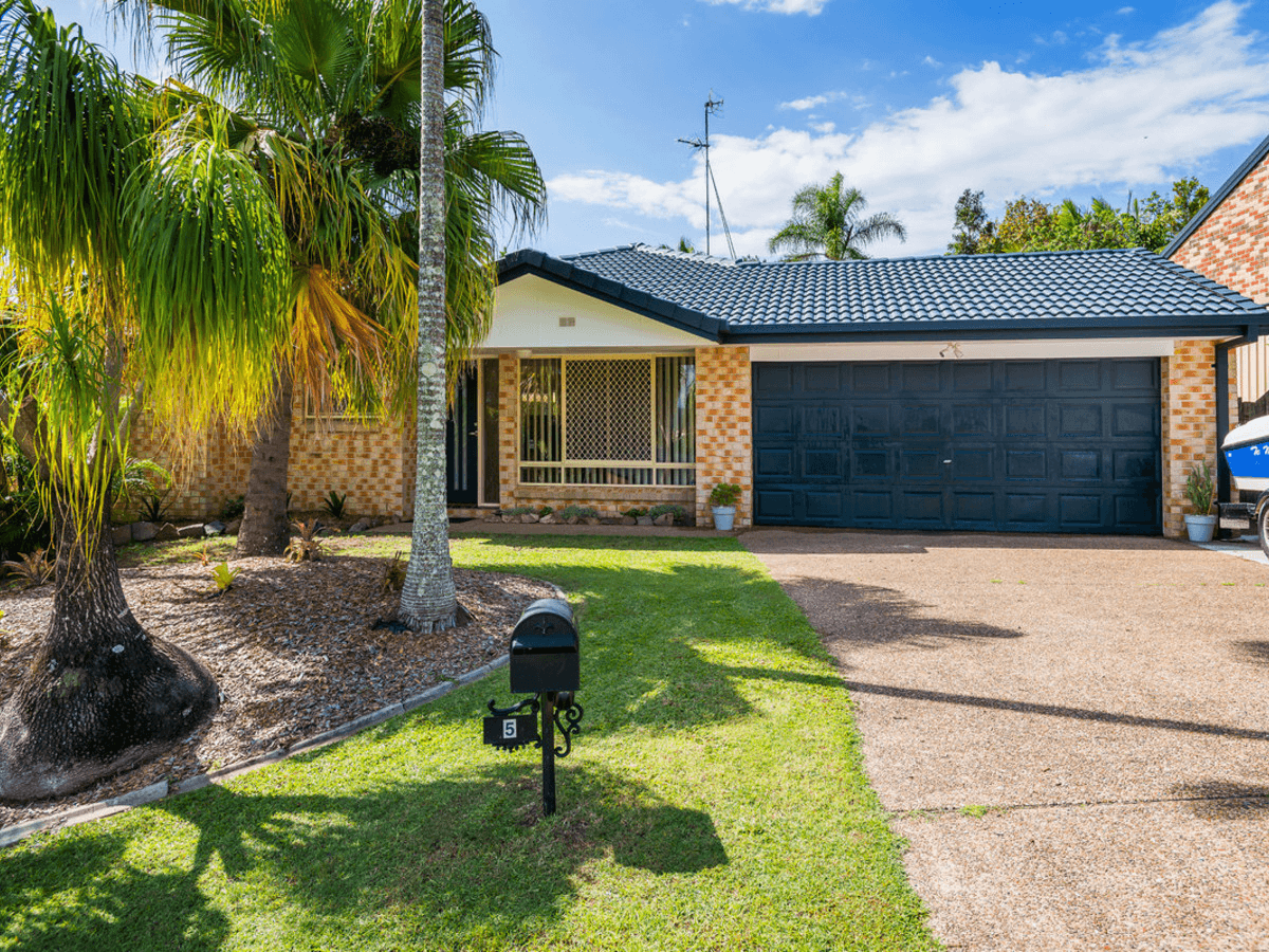 5 Pinehill Drive, Oxenford, QLD 4210