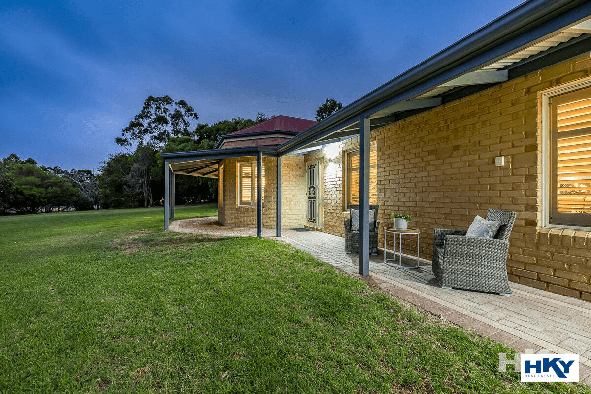 5 Champagne Terrace, The Vines, WA 6069