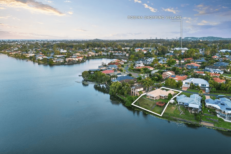 30 Mornington Terrace, ROBINA, QLD 4226