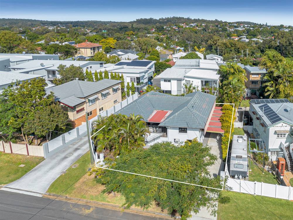 7 Rolle Street, HOLLAND PARK WEST, QLD 4121