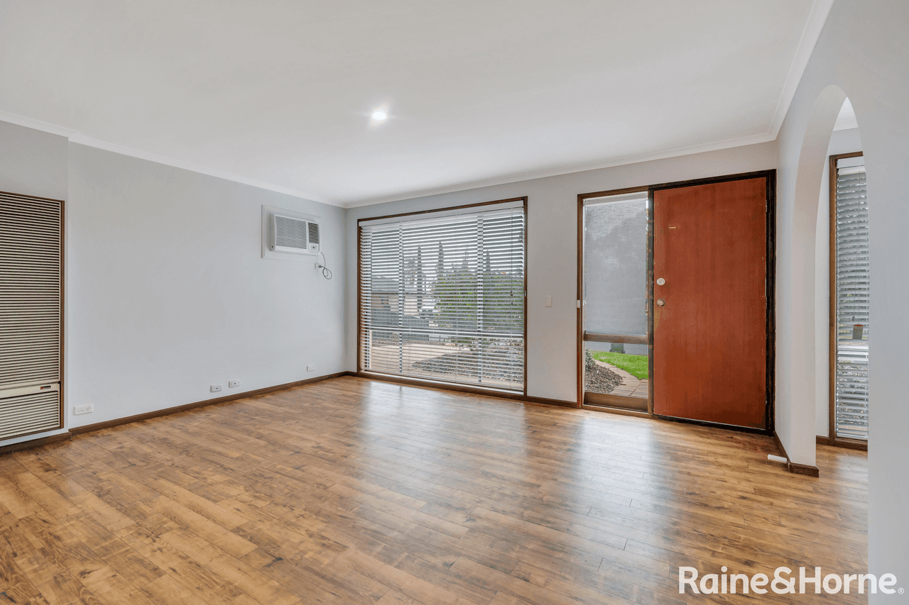 62 Damian Drive, SALISBURY HEIGHTS, SA 5109