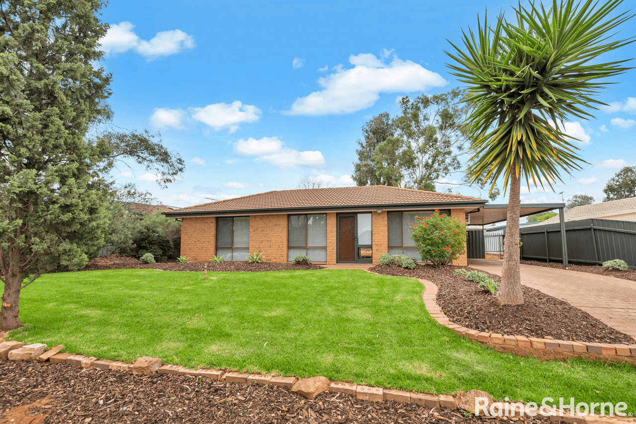 62 Damian Drive, SALISBURY HEIGHTS, SA 5109