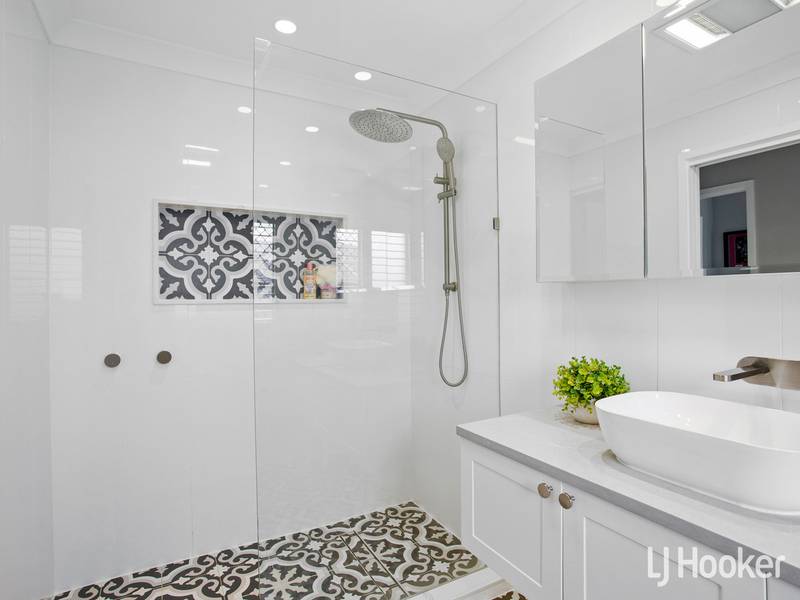 23 Zoe Place, DECEPTION BAY, QLD 4508