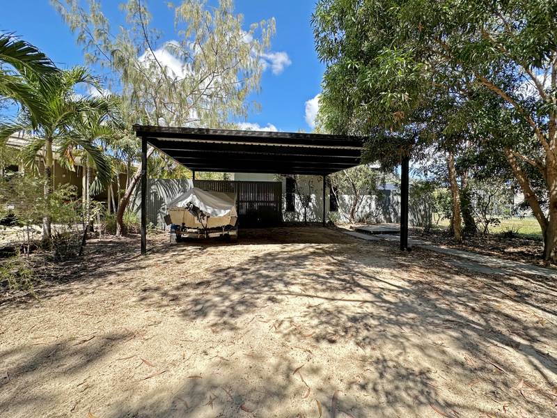27 Pandanus Dr, Horseshoe Bay, QLD 4819