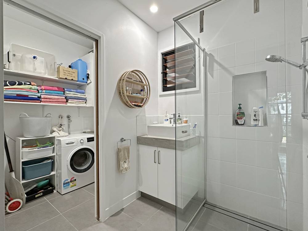 27 Pandanus Dr, Horseshoe Bay, QLD 4819