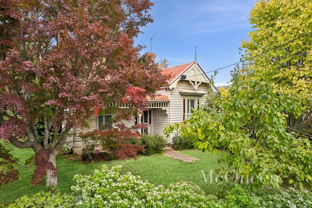 24 Raglan Street, DAYLESFORD, VIC 3460