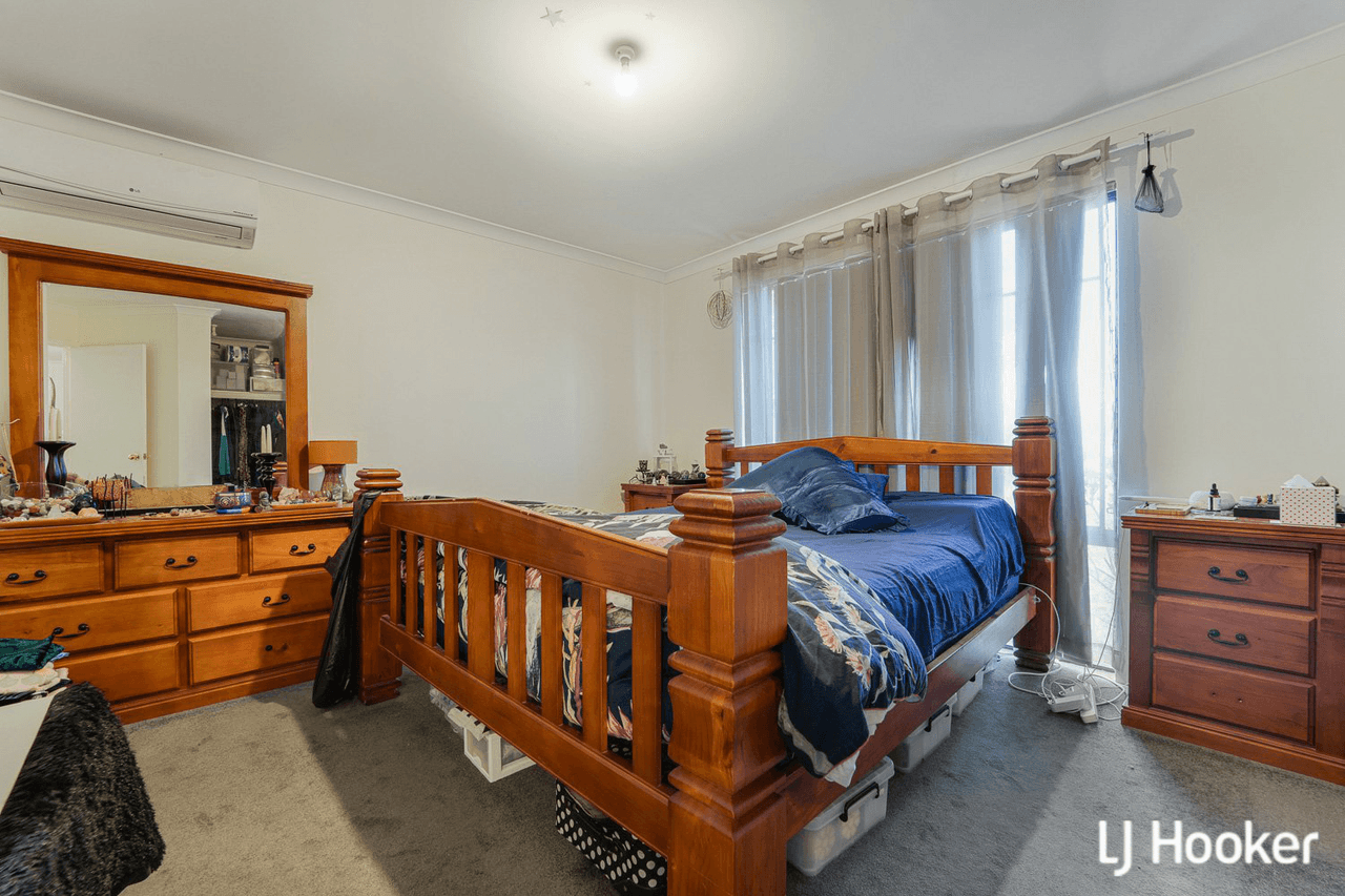 8 Leeuwin Chase, BERTRAM, WA 6167