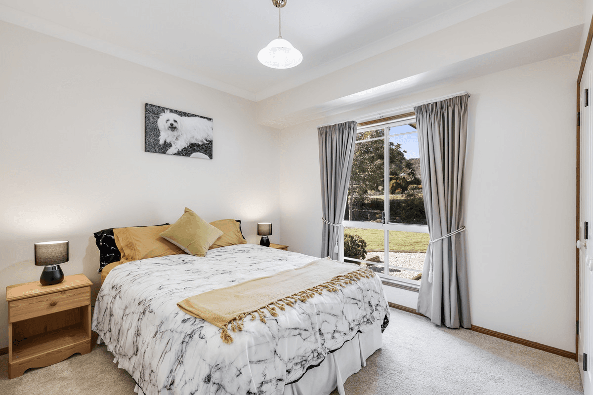 24-26 Stark Drive, Vale View, QLD 4352