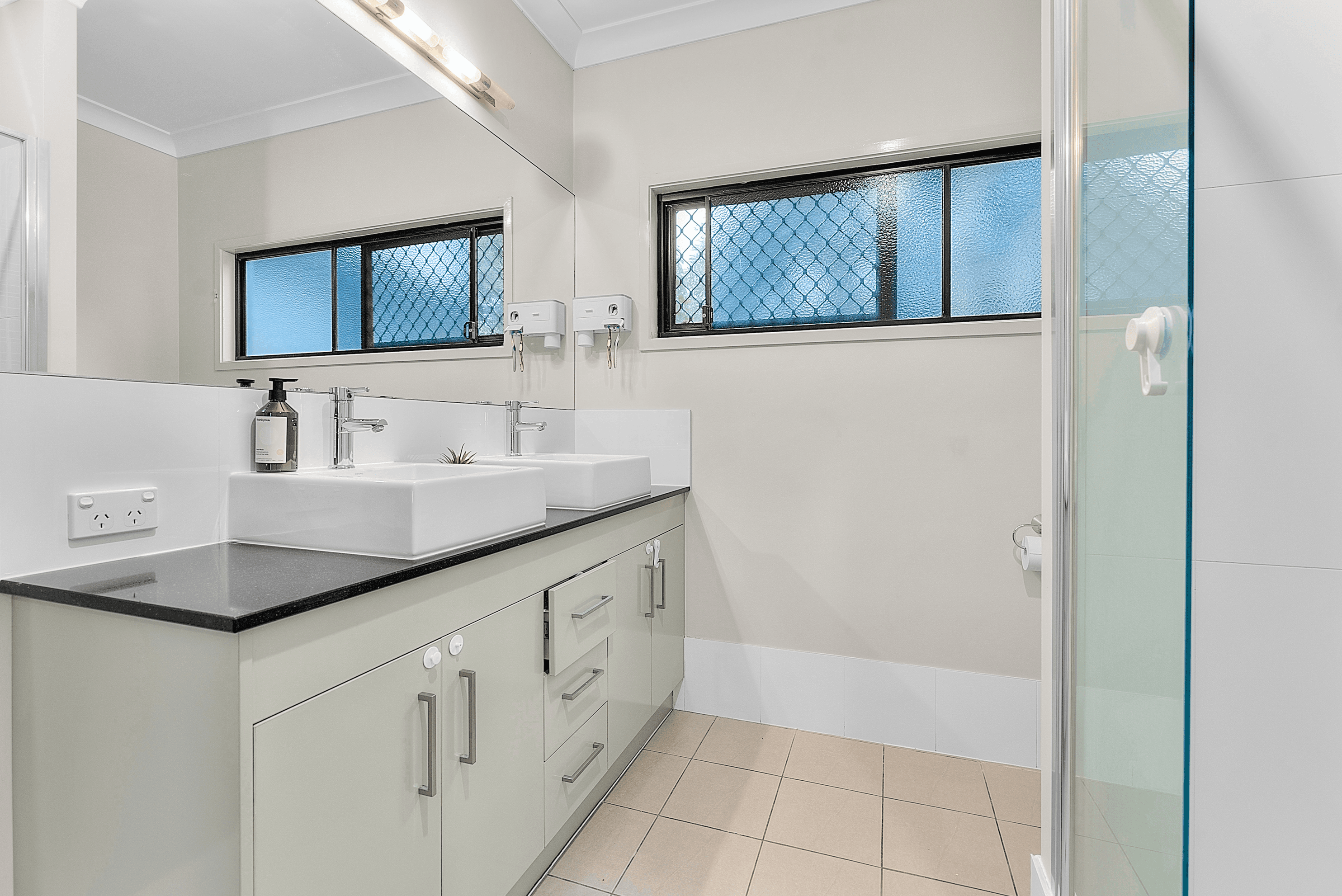 10 Wallers Court, PETRIE, QLD 4502