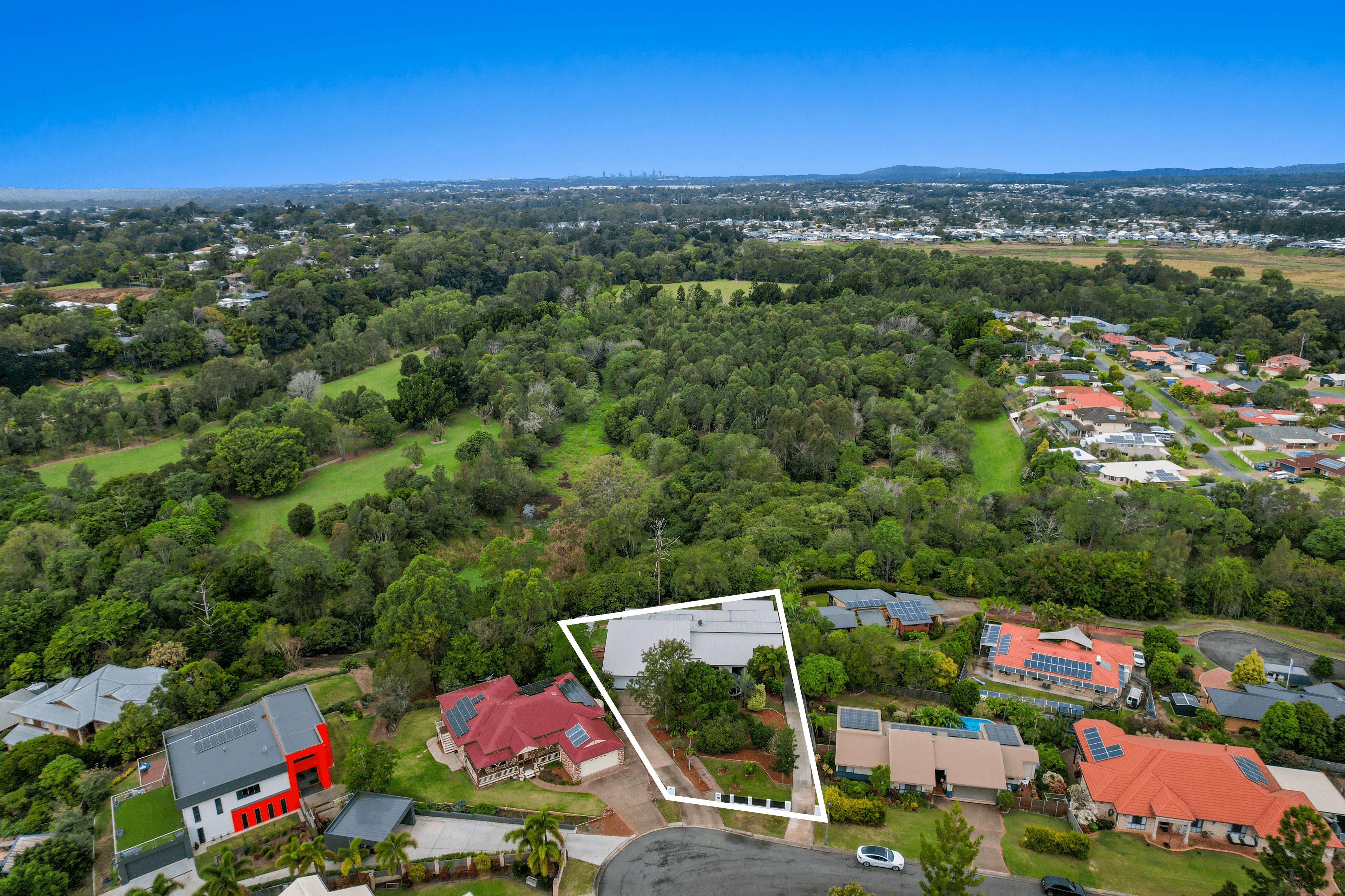 10 Wallers Court, PETRIE, QLD 4502