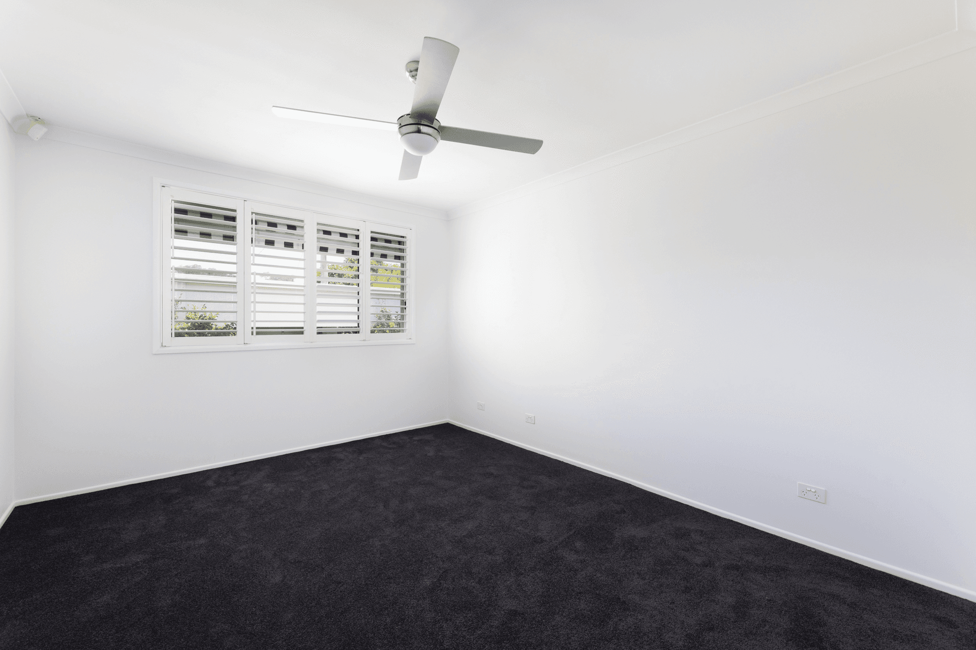 13 Kestrel Drive, Burleigh Waters, QLD 4220