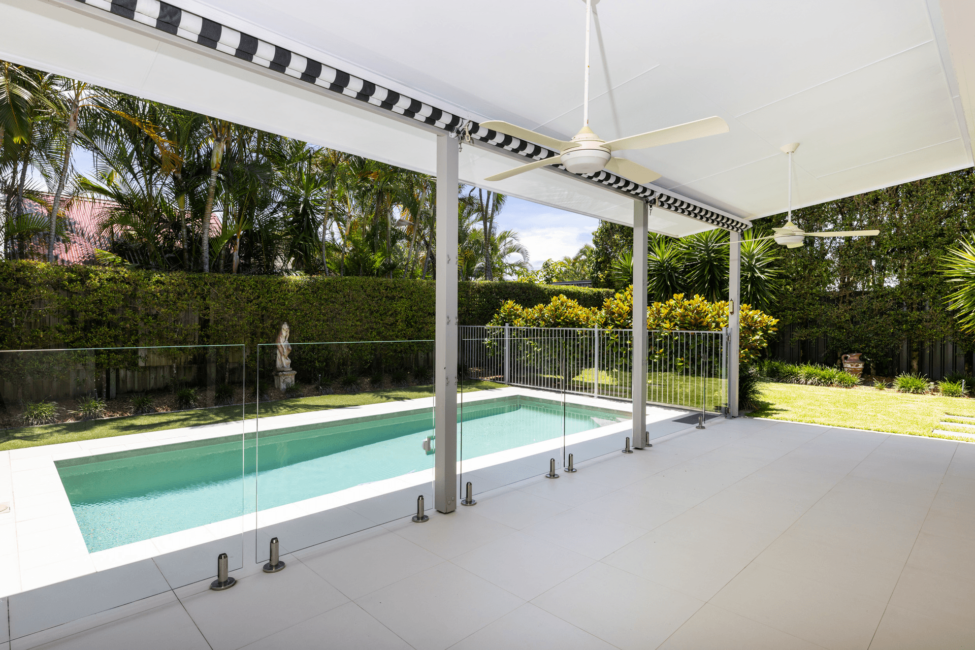 13 Kestrel Drive, Burleigh Waters, QLD 4220