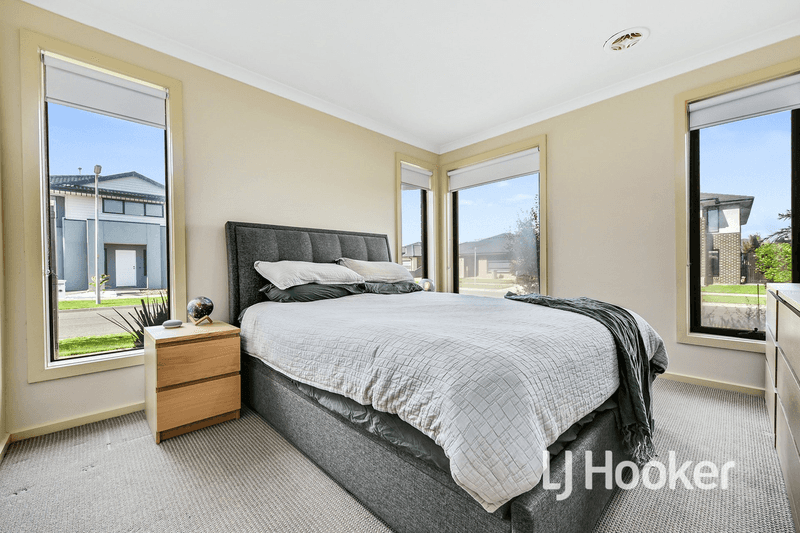 9 Deegan Way, CRANBOURNE EAST, VIC 3977