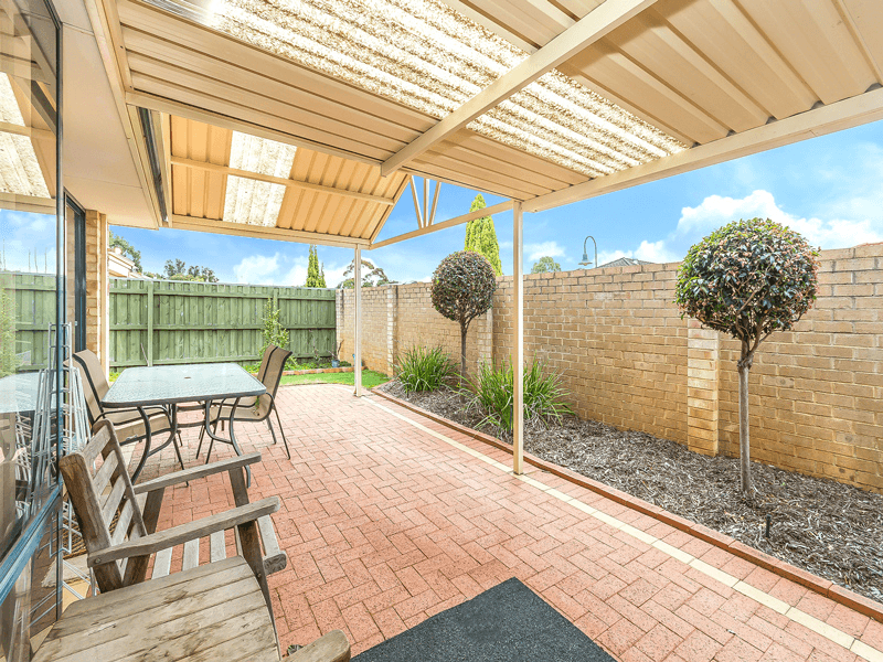 9 AUDLEY PLACE,, CANNING VALE, WA 6155