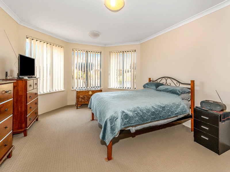 9 AUDLEY PLACE,, CANNING VALE, WA 6155