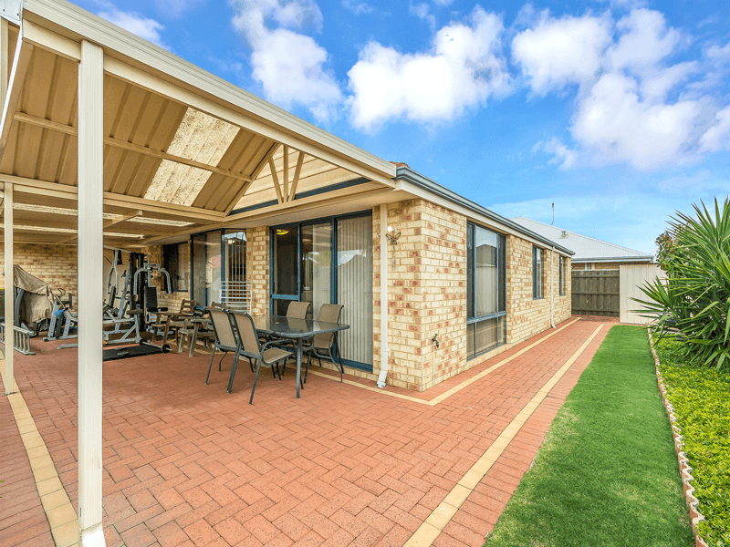 9 AUDLEY PLACE,, CANNING VALE, WA 6155