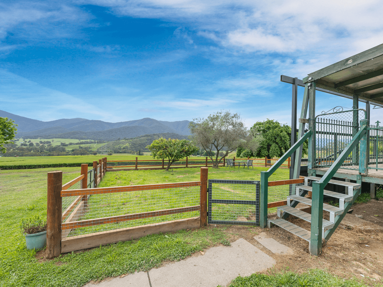 6109 Kiewa Valley Highway, CORAL BANK, VIC 3691