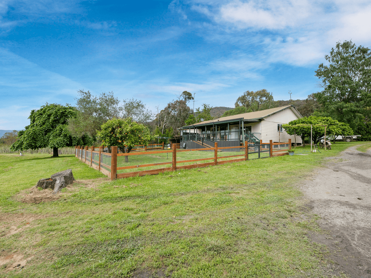 6109 Kiewa Valley Highway, CORAL BANK, VIC 3691