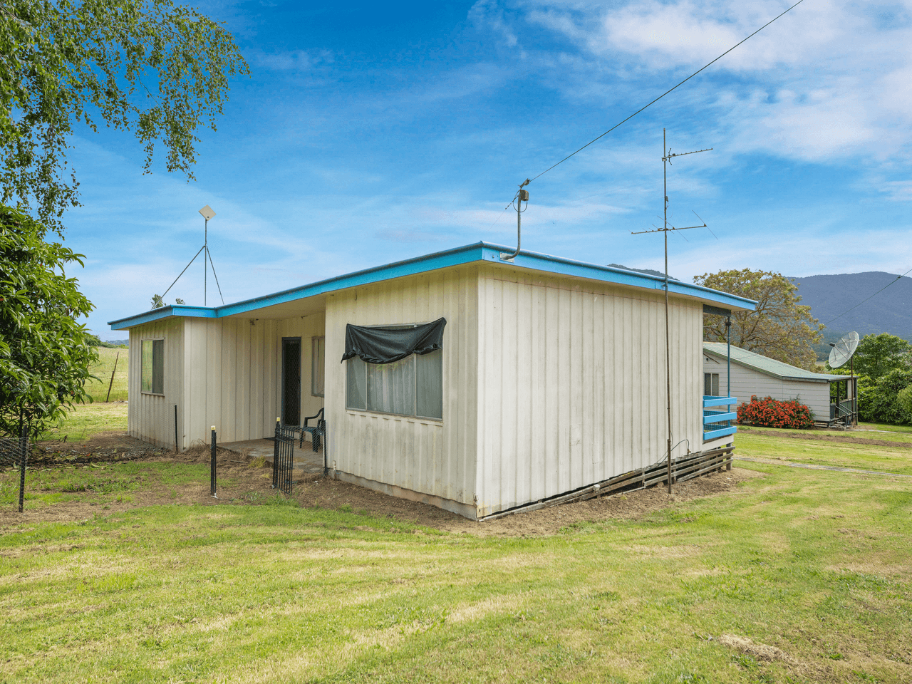 6109 Kiewa Valley Highway, CORAL BANK, VIC 3691