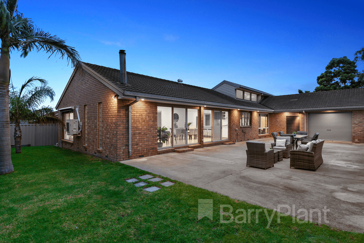 30 King Parade, Knoxfield, VIC 3180