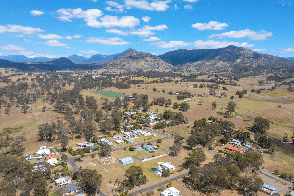 6 Bowman Street, MOUNT ALFORD, QLD 4310