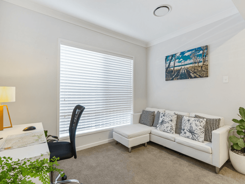 39 Stratton Terrace, WYNNUM, QLD 4178