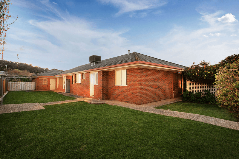 6 Peards Drive, East Albury, NSW 2640