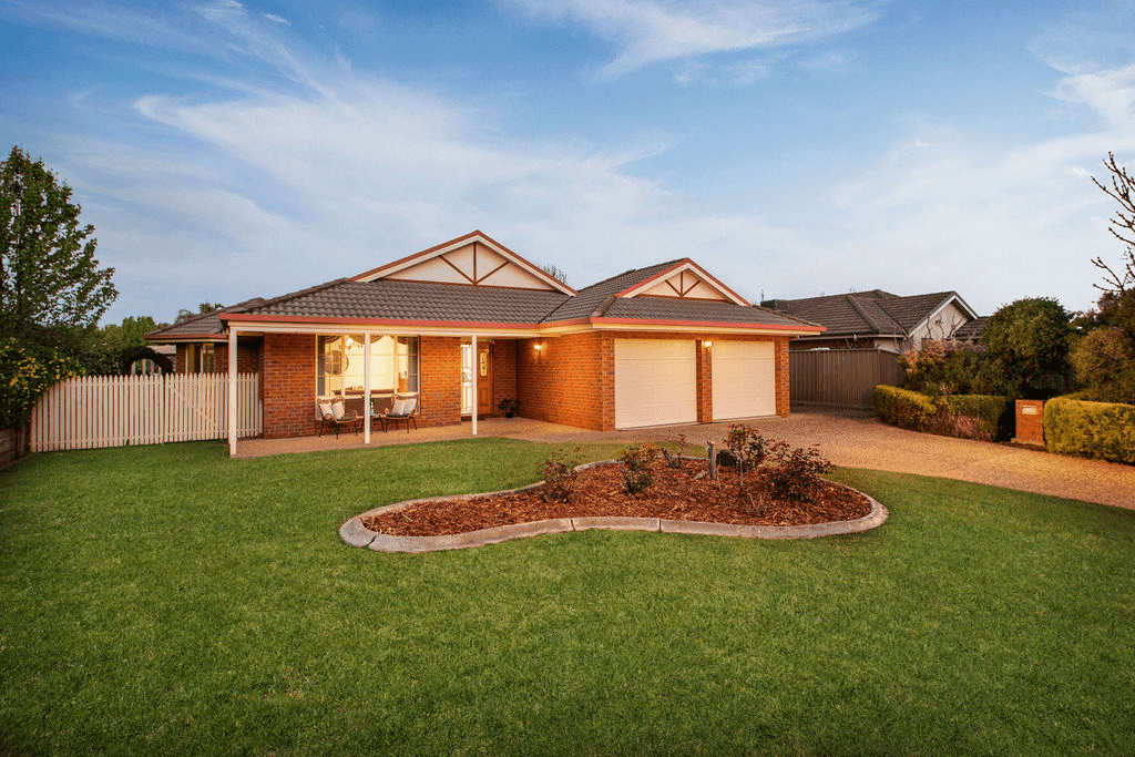 6 Peards Drive, East Albury, NSW 2640