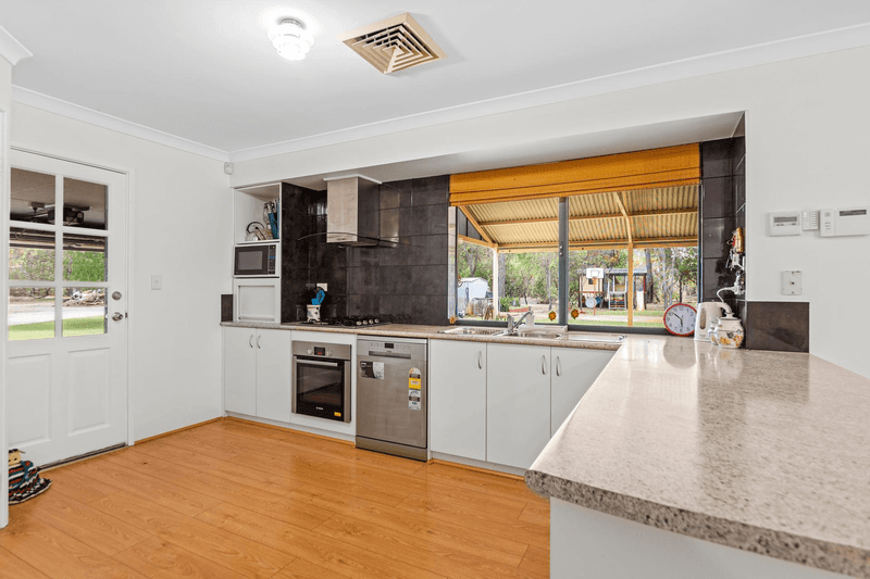 2 Diogenes Court, Baldivis, WA 6171