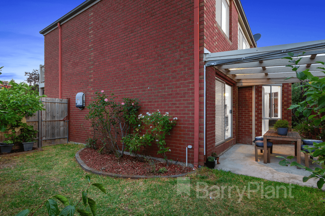 25 Mosman Close, Wantirna South, VIC 3152