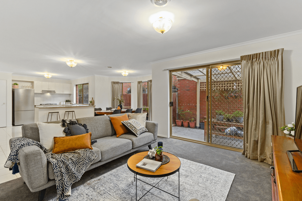 25 Mosman Close, Wantirna South, VIC 3152