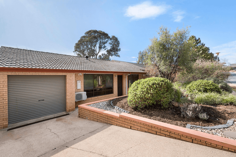 24 Macfarlan Place, LATHAM, ACT 2615