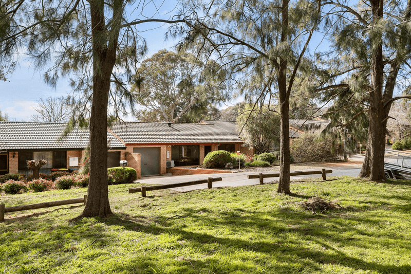 24 Macfarlan Place, LATHAM, ACT 2615