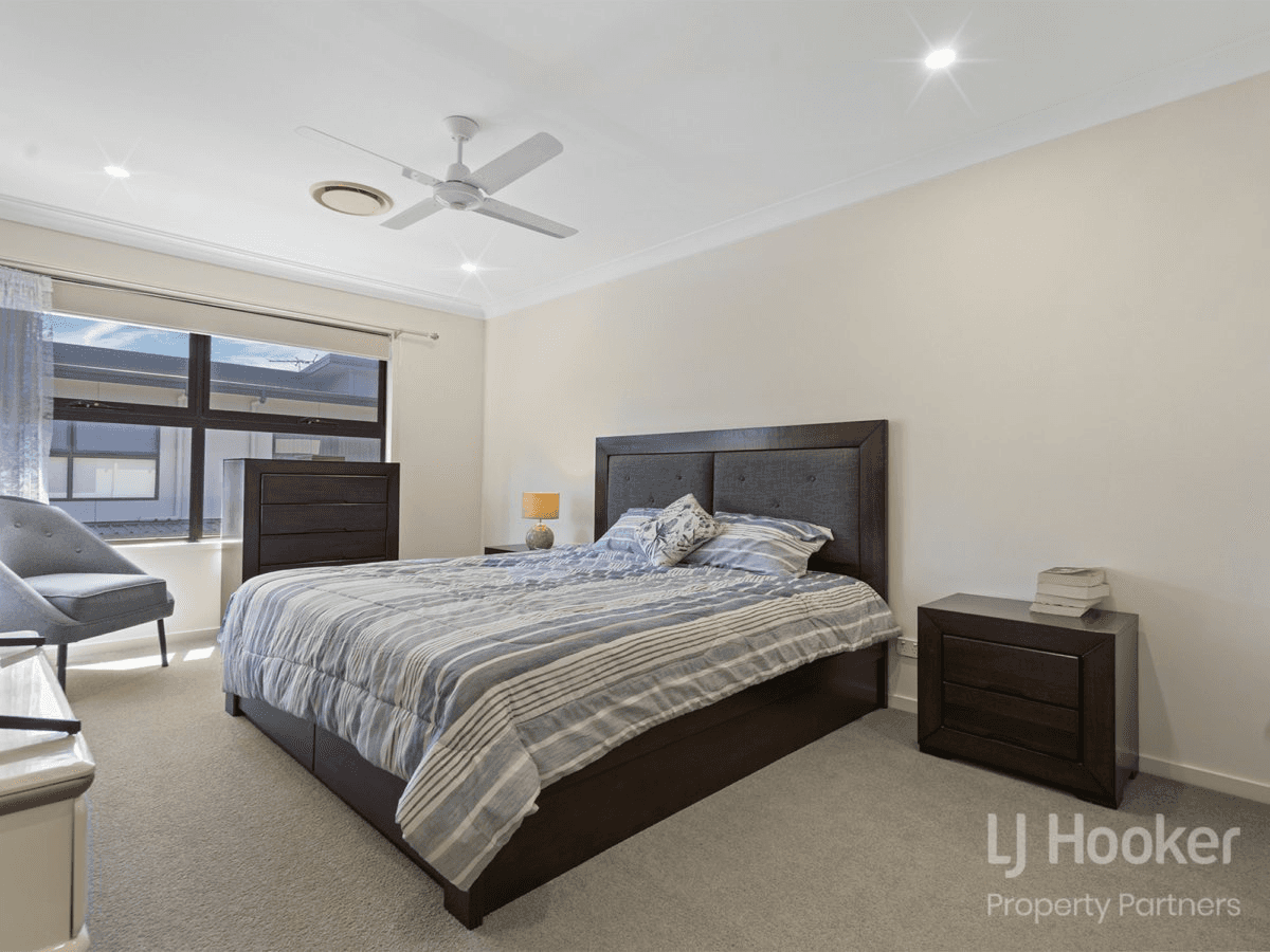 2/1 Luke Close, SUNNYBANK HILLS, QLD 4109