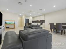 2/1 Luke Close, SUNNYBANK HILLS, QLD 4109