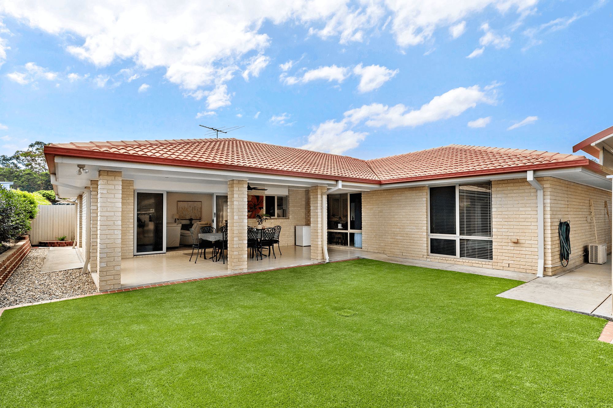 21 Cabarita Crescent, EATONS HILL, QLD 4037