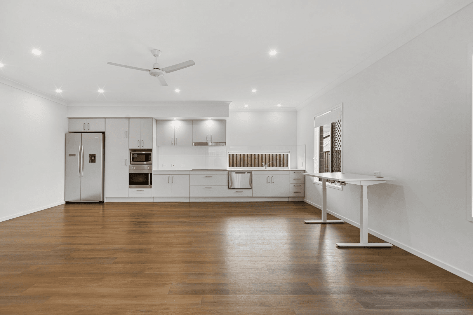 6 Highfield Street, BUNDAMBA, QLD 4304