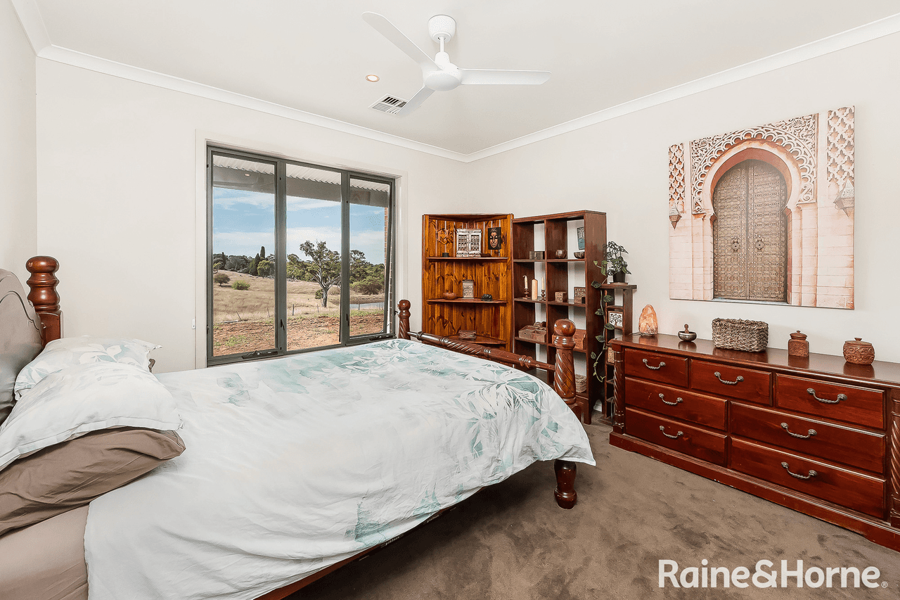 555 Springs Road, MOUNT BARKER SPRINGS, SA 5251