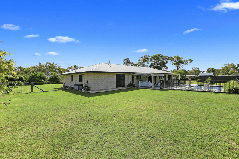15 Cathryn Cl, Oakhurst, QLD 4650