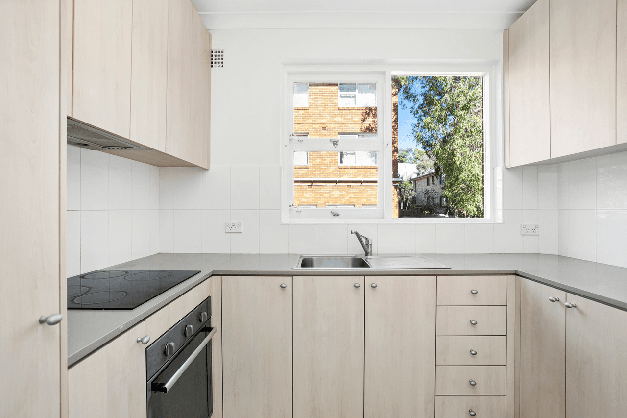 8/14 Regent Street, Dee Why, NSW 2099