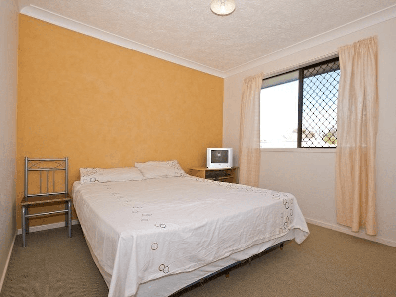11 Cook Crescent, TWEED HEADS SOUTH, NSW 2486