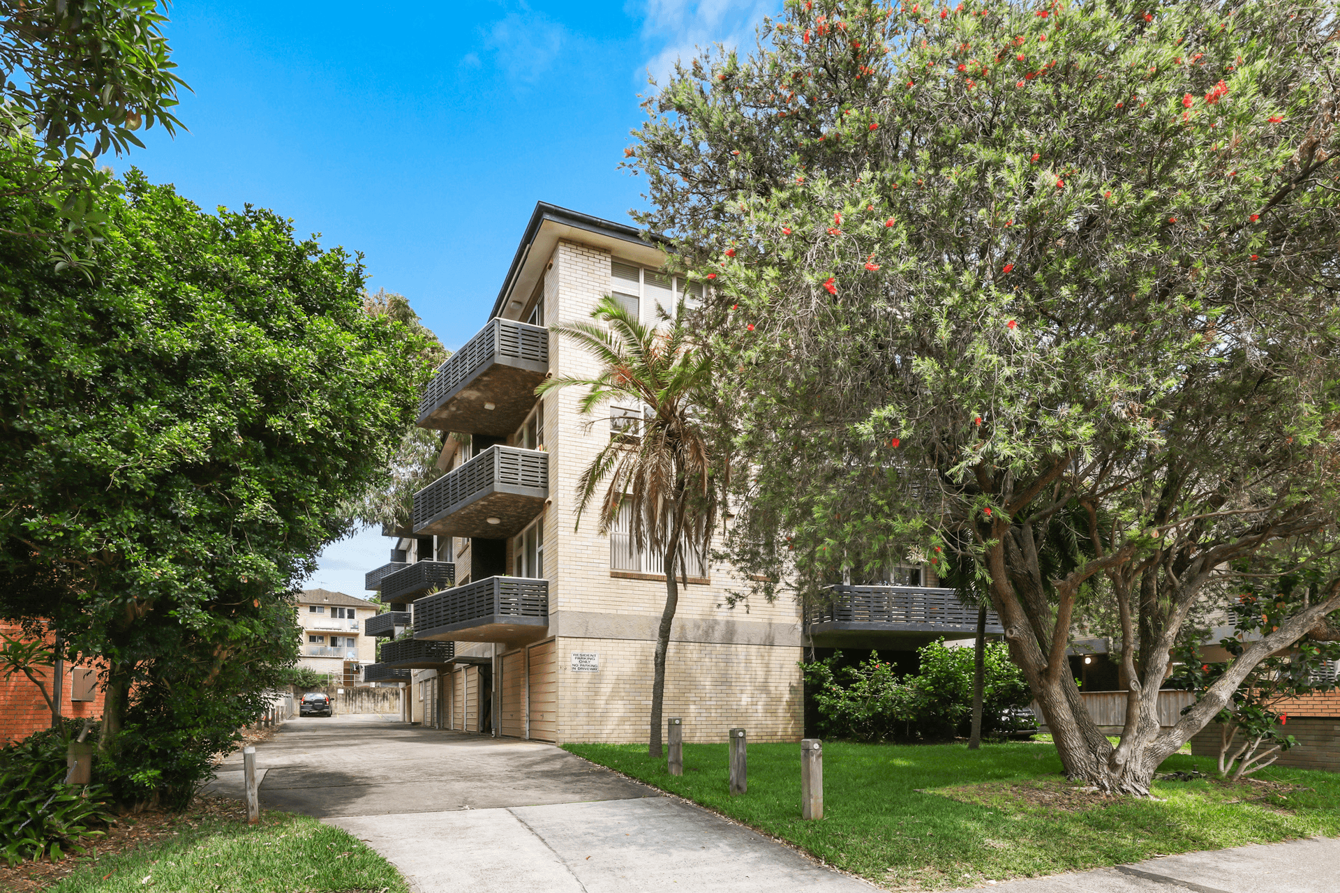 2/105 Oaks Avenue, Dee Why, NSW 2099