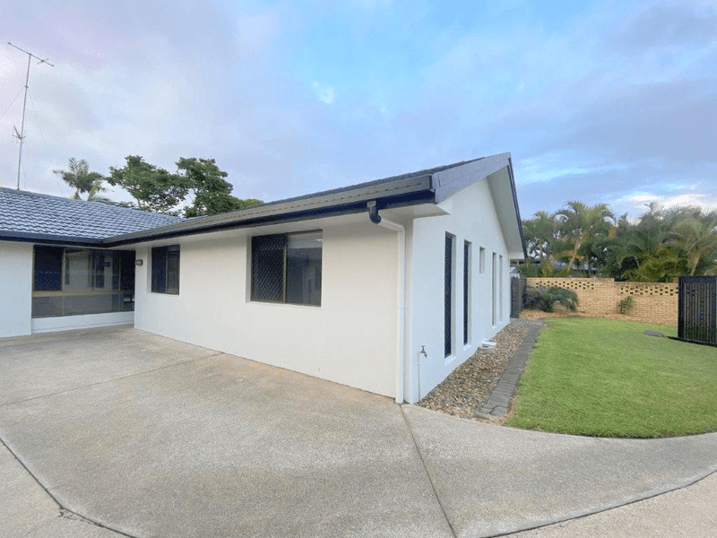 15 Matipo Place, PALM BEACH, QLD 4221