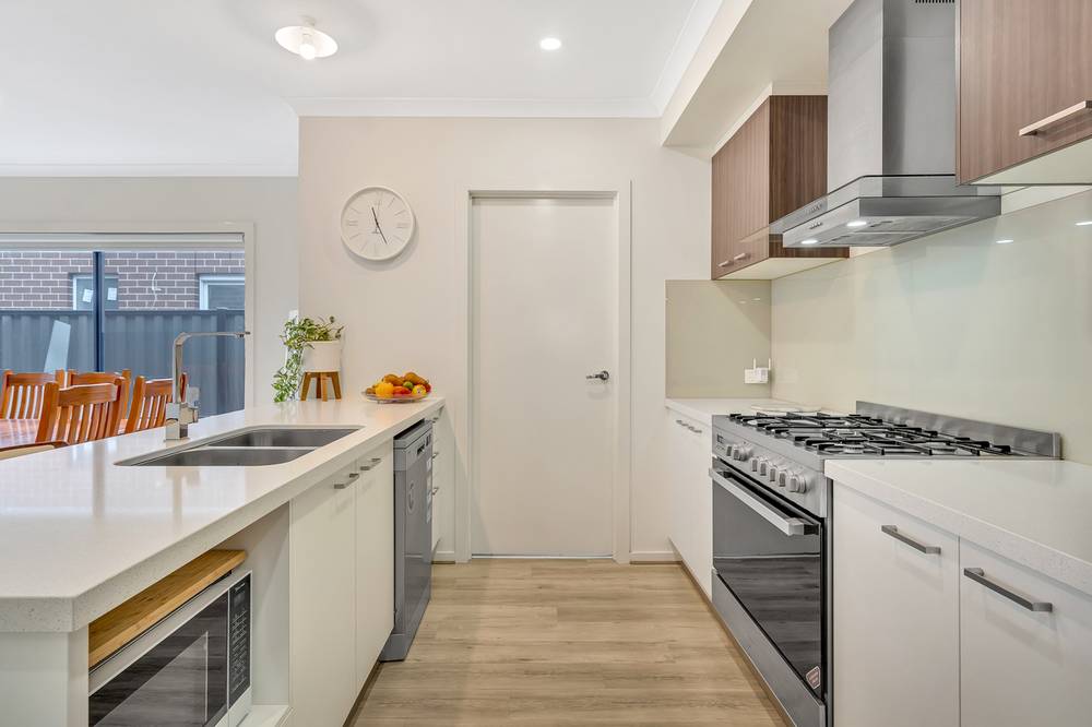 10 Archipelago Drive, CRAIGIEBURN, VIC 3064