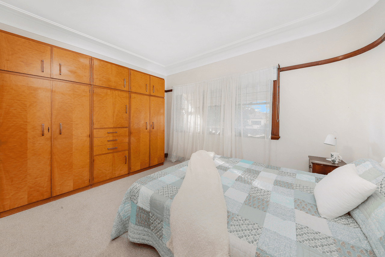 11 Houston Road, YAGOONA, NSW 2199