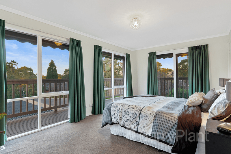 6  Ensign Close, Wantirna, VIC 3152